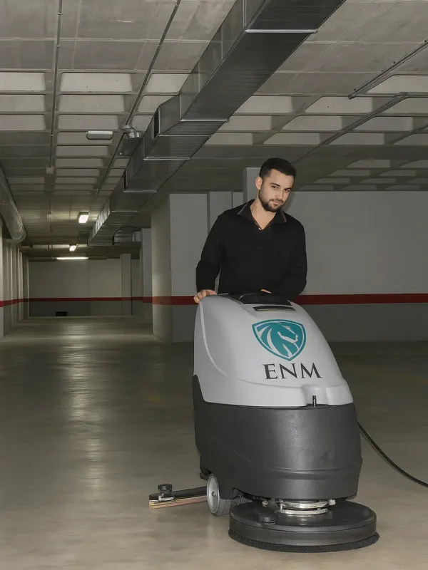 Empresa de Limpieza de Garajes y trasteros